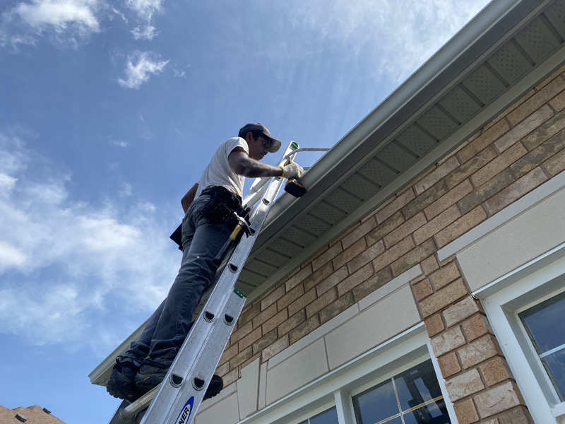 Eavestrough Repair Toronto